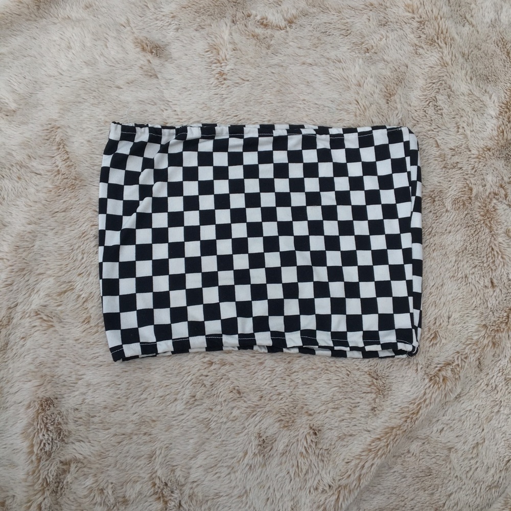 checkered crop top ☾